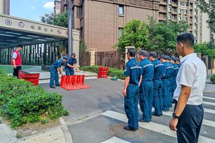 还记得吗？CCTV6美女主持人夸武磊一球成名